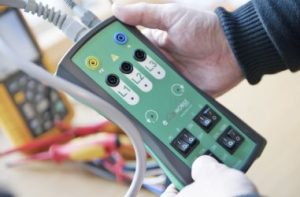 Charge Supply AS - 994 EV tester. Testinstrument for elbil-ladestasjoner og mode 2 ladekabler. &nbsp;